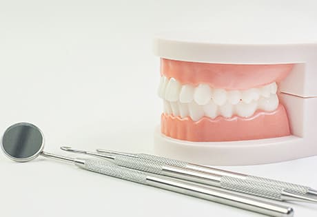 三軒茶屋 UJIIE DENTAL CLINICの失った歯を補う治療法